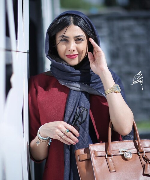 آزاده صمدی