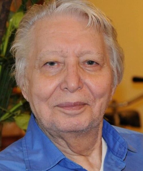 هوشنگ کاووسی